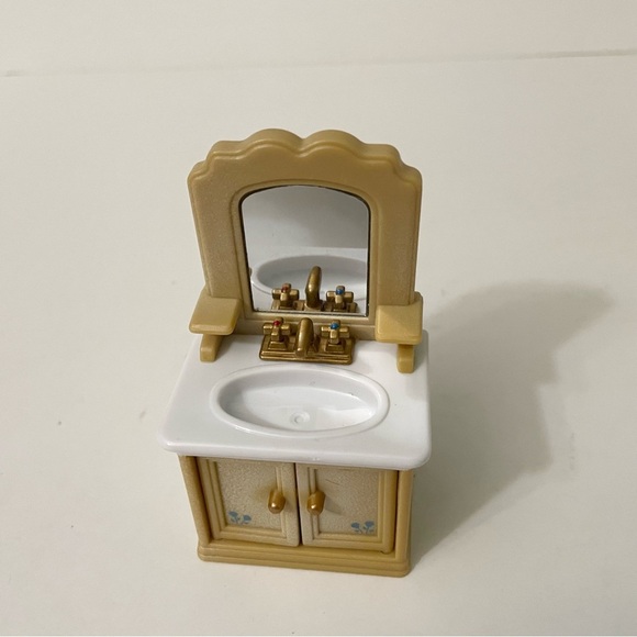 Calico Critters Miniature Doll House Furniture Assorted Accessories - Picture 15 of 16